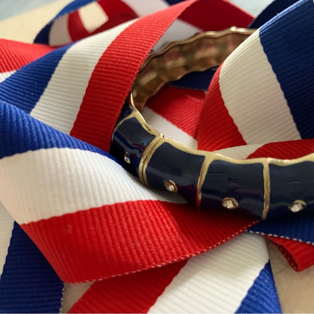 🇺🇸Bracelet  with sparkles!🇺🇸